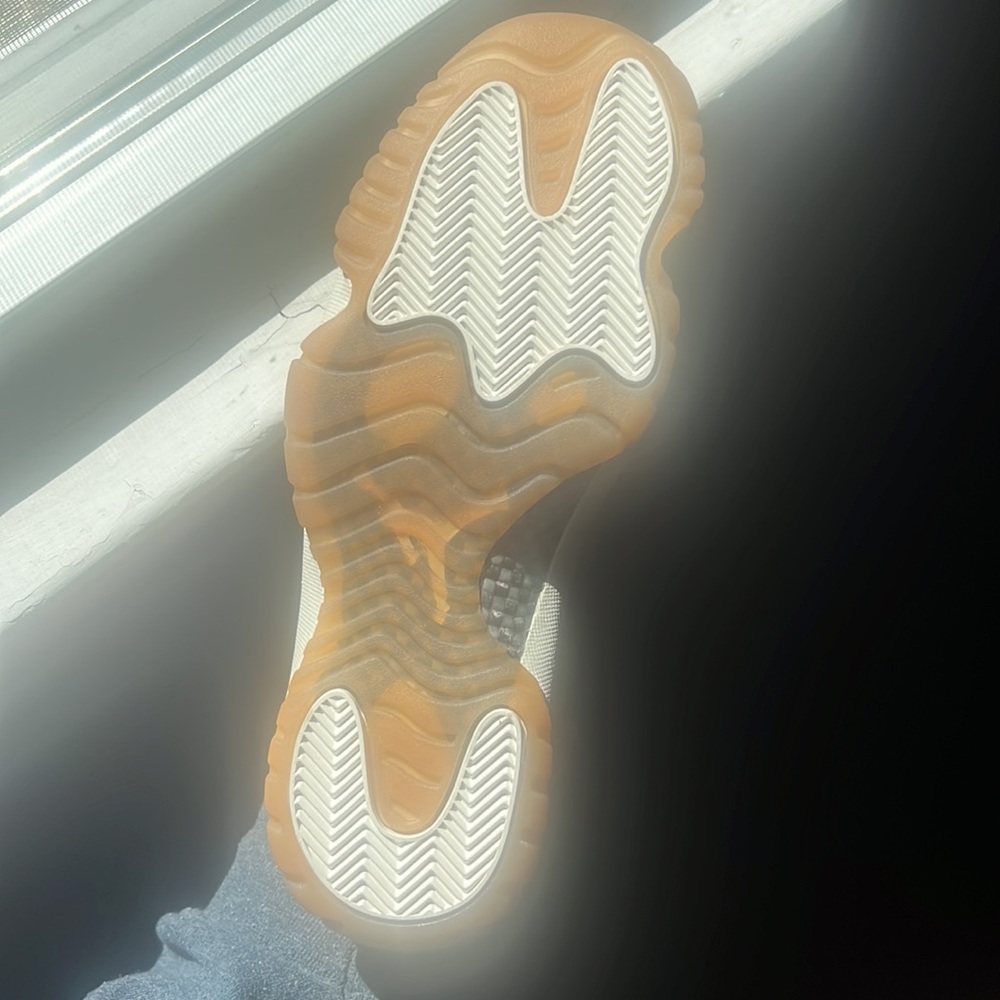 Jordan’s - Picture 6 of 7